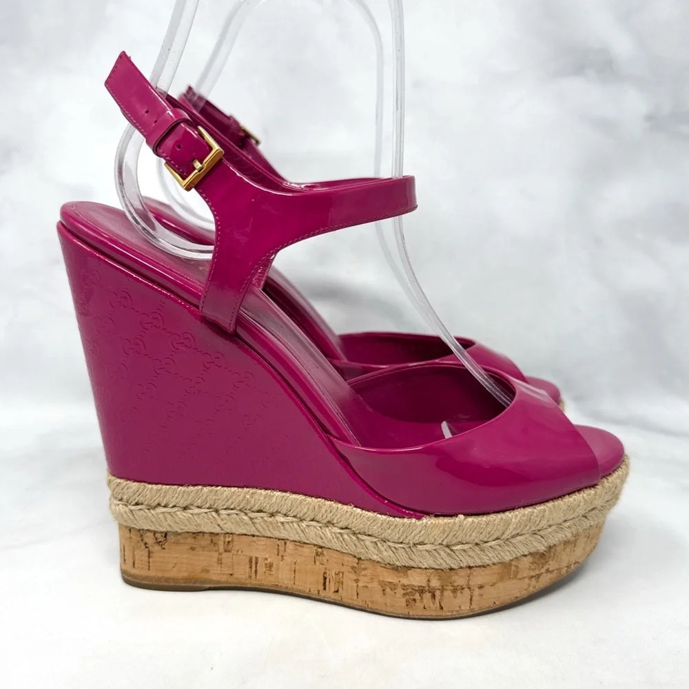GUCCI GG Monogram Embossed Patent Leather Espadrille Platform Wedge Sandals Pink